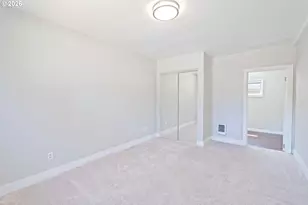 16122 NE Glisan St, Portland, OR 97230 - Photo 4