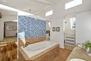 2704 Orchard Hill Ln, Lake Oswego, OR 97035 - Photo 24