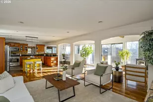 2704 Orchard Hill Ln, Lake Oswego, OR 97035 - Photo 4