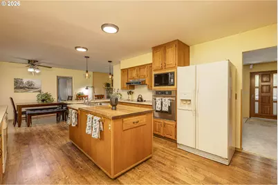 492 N Larch Ave, Stayton, OR 97383 - Photo 12