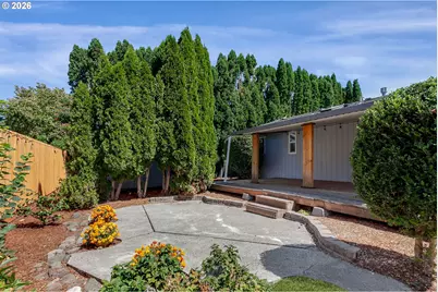 20025 SW Newcastle Dr, Beaverton, OR 97078 - Photo 32