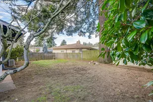 310 NE 170th Ave, Portland, OR 97230 - Photo 26