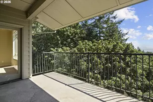 1048 NW Eloise Ln, Portland, OR 97229 - Photo 18