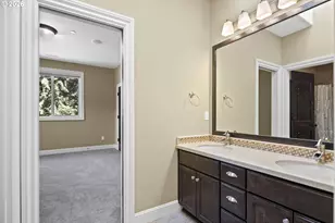 1048 NW Eloise Ln, Portland, OR 97229 - Photo 28