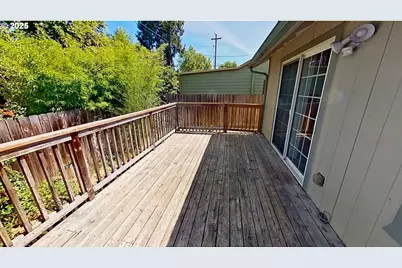 120 SE Edwards Ave, Winston, OR 97496 - Photo 16