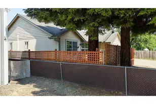 120 SE Edwards Ave, Winston, OR 97496 - Photo 22