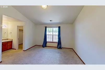 120 SE Edwards Ave, Winston, OR 97496 - Photo 8