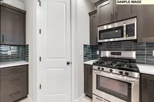 2719 S Heather St, Cornelius, OR 97113 - Photo 6