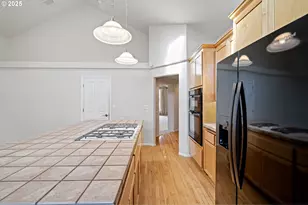 4053 Sabrena Ave, Eugene, OR 97404 - Photo 12