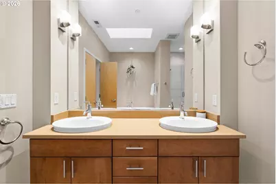 10089 SW Morrison St, Portland, OR 97210 - Photo 30