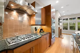 10089 SW Morrison St, Portland, OR 97210 - Photo 6