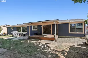 914 James St, Independence, OR 97351 - Photo 34