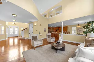 17833 Marylcreek Dr, Lake Oswego, OR 97034 - Photo 2