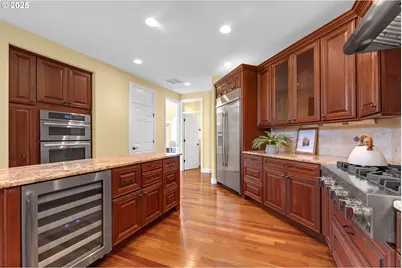 17833 Marylcreek Dr, Lake Oswego, OR 97034 - Photo 6
