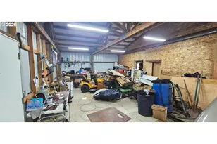 42255 Ames Creek Rd, Sweet Home, OR 97386 - Photo 18