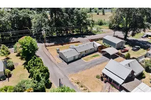 42705 N River Dr, Sweet Home, OR 97386 - Photo 2