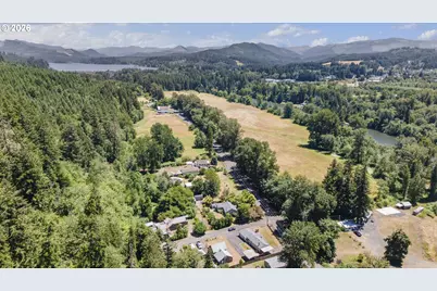 42705 N River Dr, Sweet Home, OR 97386 - Photo 30