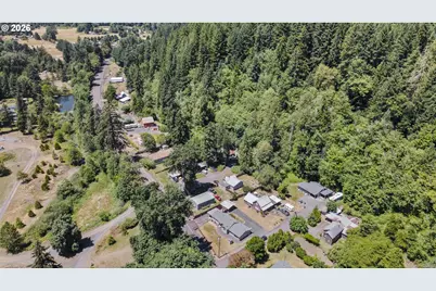 42705 N River Dr, Sweet Home, OR 97386 - Photo 28
