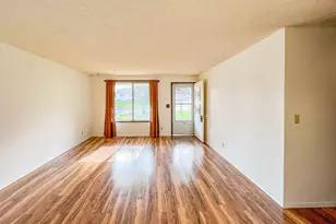 2020 Del Mar Dr, Roseburg, OR 97471 - Photo 4