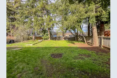 2020 Del Mar Dr, Roseburg, OR 97471 - Photo 14
