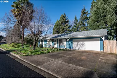 2020 Del Mar Dr, Roseburg, OR 97471 - Photo 2