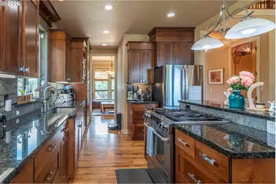 762 Southridge Way, Roseburg, OR 97470 - Photo 18