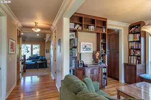 762 Southridge Wy, Roseburg, OR 97470 - Photo 6