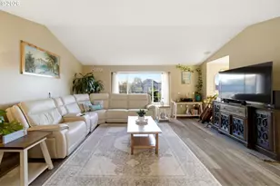 6676 McLeod Ln NE, Keizer, OR 97303 - Photo 10