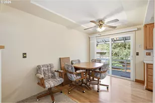 4320 Fox Hollow Rd, Eugene, OR 97405 - Photo 12