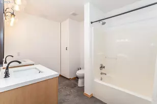 29409 E Edgewater Dr, Mount Hood Village, OR 97067 - Photo 36