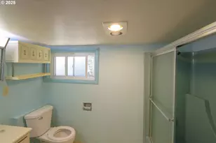 2932 Ash St, North Bend, OR 97459 - Photo 18