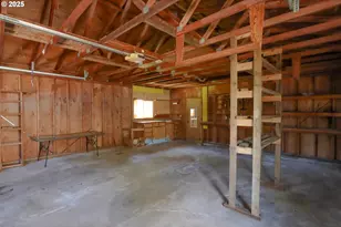 2932 Ash St, North Bend, OR 97459 - Photo 26