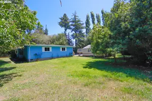 2932 Ash St, North Bend, OR 97459 - Photo 22