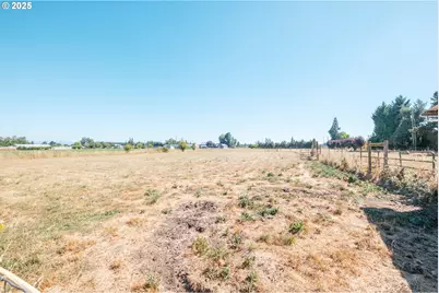 2225 Molalla Rd, Woodburn, OR 97071 - Photo 16