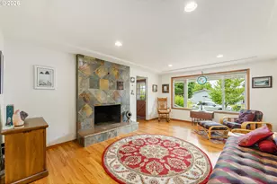 3431 NE 132nd Ave, Portland, OR 97230 - Photo 4