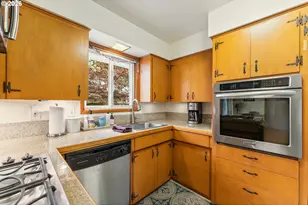 3431 NE 132nd Ave, Portland, OR 97230 - Photo 12