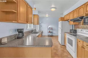 1104 Stanfield Rd, Woodburn, OR 97071 - Photo 8