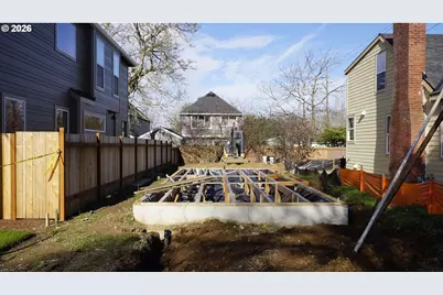 2511 N Winchell St, Portland, OR 97217 - Photo 2