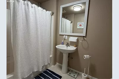 945 2nd St, Bandon, OR 97411 - Photo 14