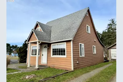 945 2nd St, Bandon, OR 97411 - Photo 1