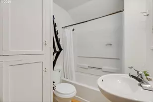 6351 NE 34th Ave, Portland, OR 97211 - Photo 22