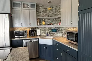 1000 SE Bay Blvd, Newport, OR 97365 - Photo 8