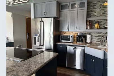 1000 SE Bay Blvd #239, Newport, OR 97365 - Photo 6