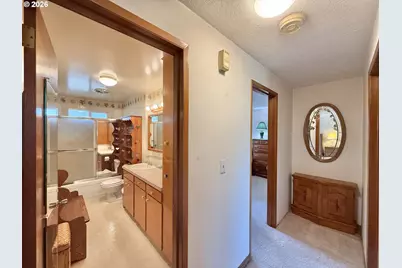 1662 Umpqua Rd, Woodburn, OR 97071 - Photo 8