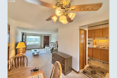 1662 Umpqua Rd, Woodburn, OR 97071 - Photo 4