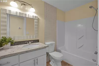 813 NE 194th Ave, Portland, OR 97230 - Photo 28