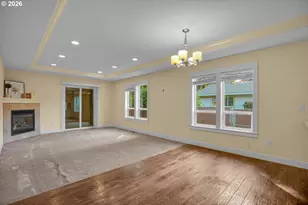813 NE 194th Ave, Portland, OR 97230 - Photo 6