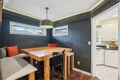 330 NW 14th St, McMinnville, OR 97128 - Photo 12