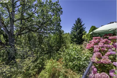 16726 NW Vetter Dr, Portland, OR 97229 - Photo 32