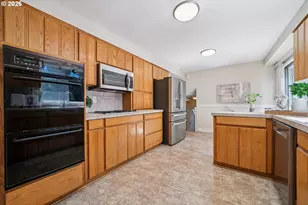 6642 Oakridge Dr, Gladstone, OR 97027 - Photo 10